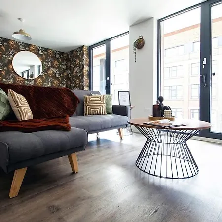 2 Bed 2 Bath Lux - Bullring - Free Wifi & Netflix - Contractors - Sleeps 6 * Birmingam